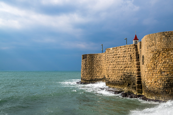 Acre (Akko) is a small port town with ruins dating back 4,000 years, an important site for any Israel travel specialist to be familiar with. The city is sacred in the Baha'i faith and is a repository of remains from the period of the Crusades.