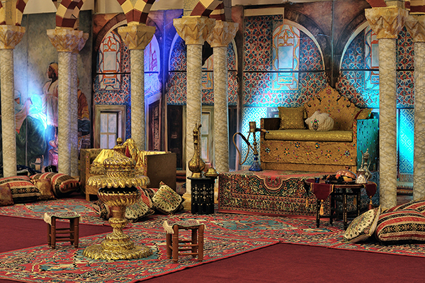 One of the top sites to visit on a Turkey tour is the Ottoman Topkapi Palace.