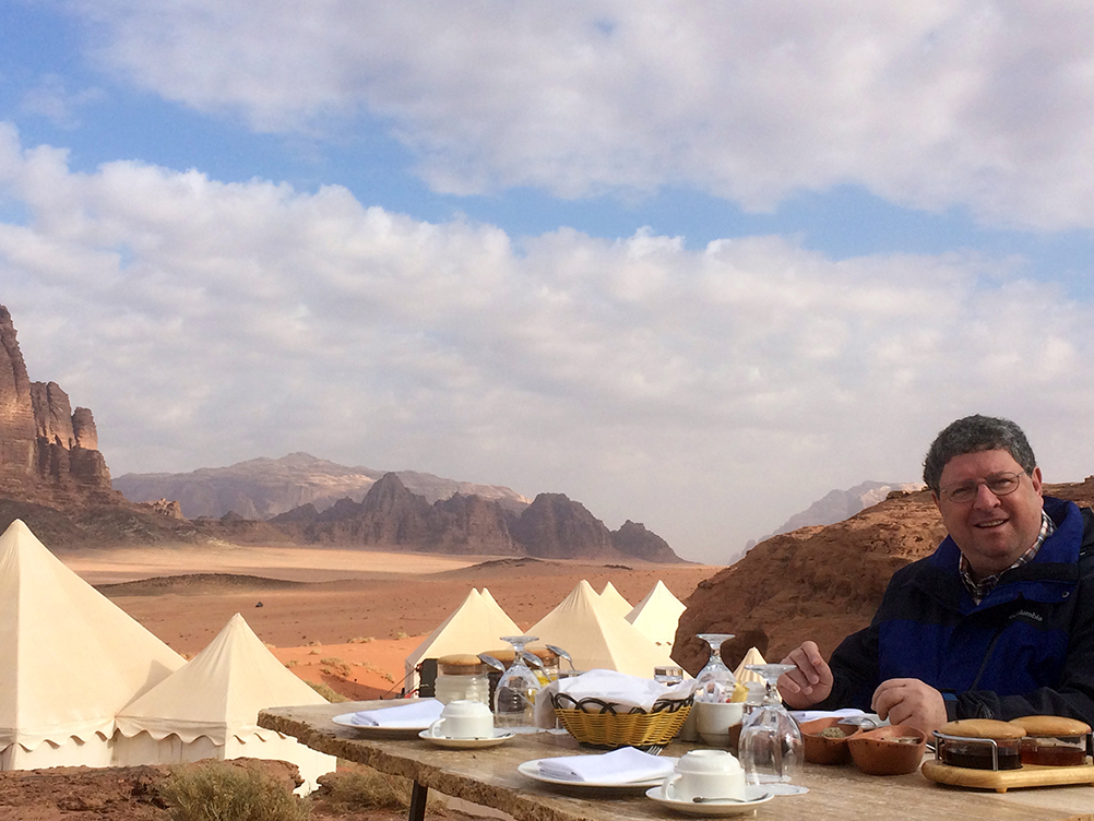 Jordan tourism offers many WOW moments, including luxury camping in the spectacular Wadi Rum.