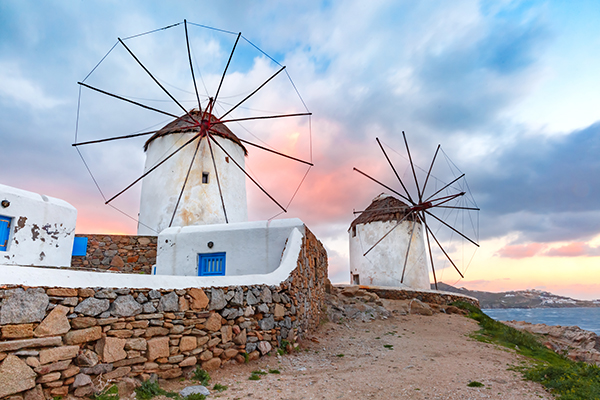 Mykonos welcomes the day
